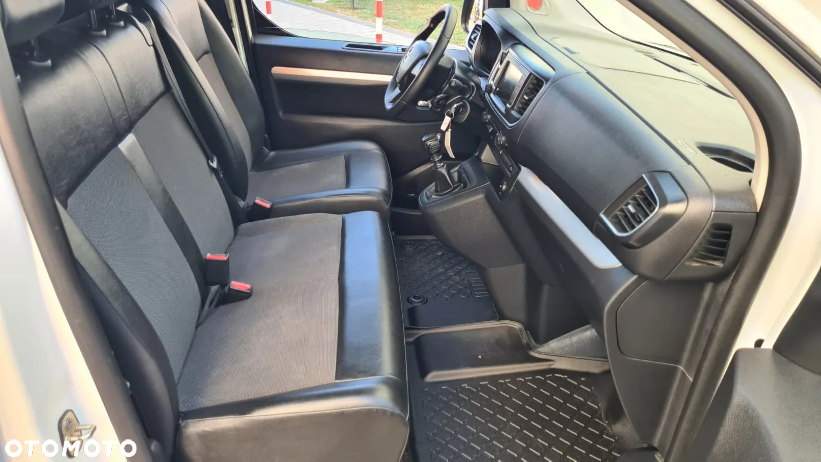Opel Vivaro - 27
