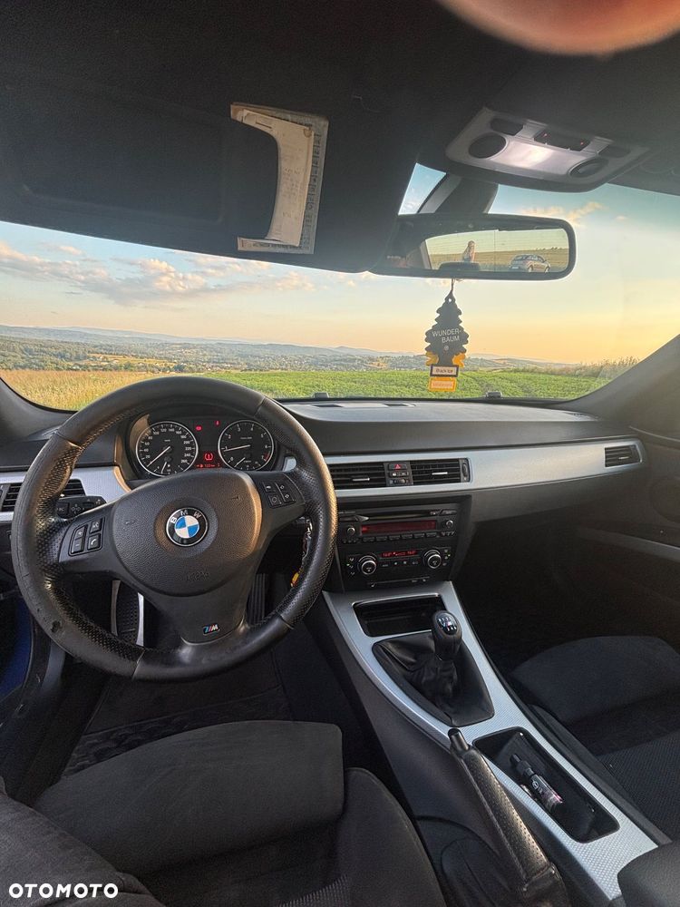 BMW Seria 3 318i - 8