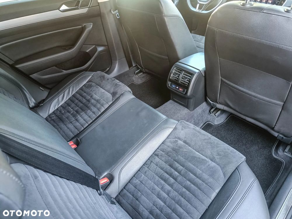 Volkswagen Passat 2.0 TSI BMT Highline DSG - 17