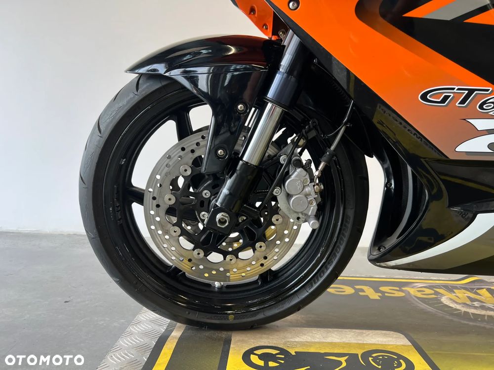 Hyosung GT Comet - 11