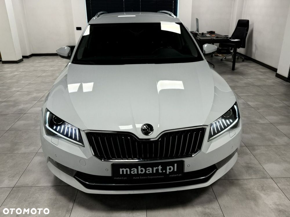 Skoda Superb 2.0 TDI DSG Sportline - 10