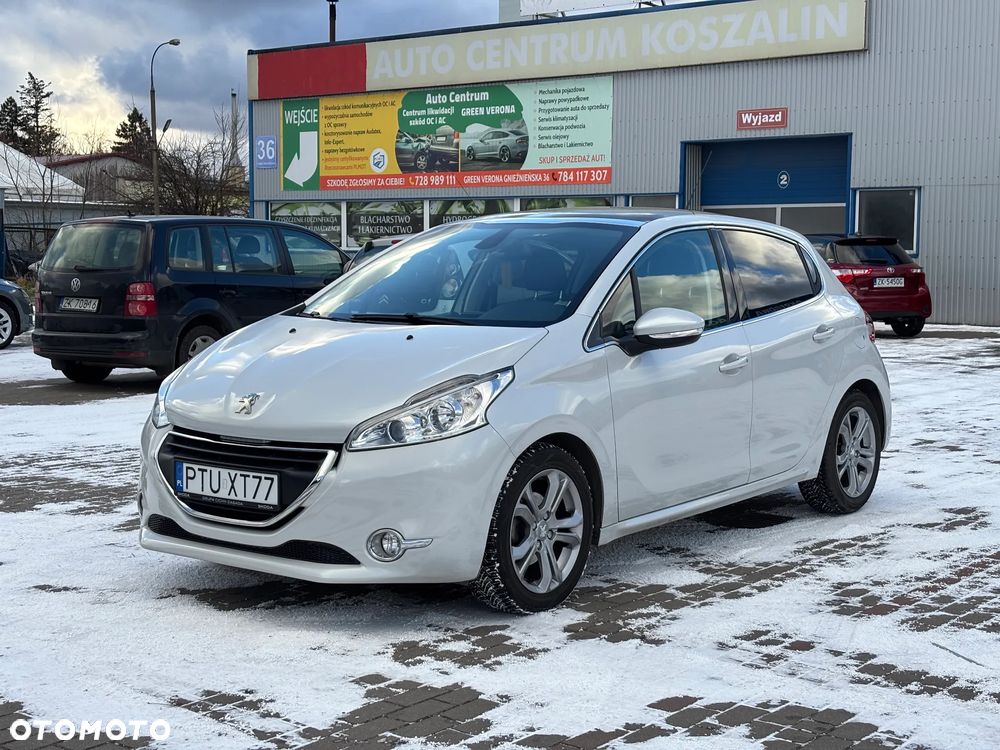 Peugeot 208 1.2 PureTech Allure - 1