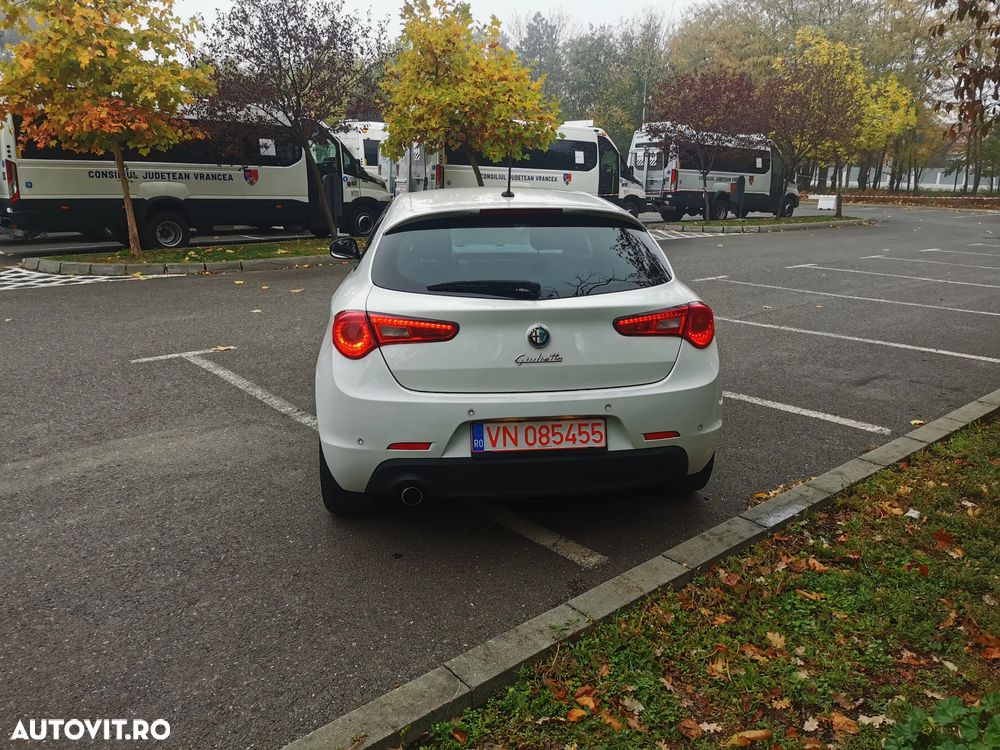 Alfa Romeo Giulietta 1.6 Mjet Distinctive - 9