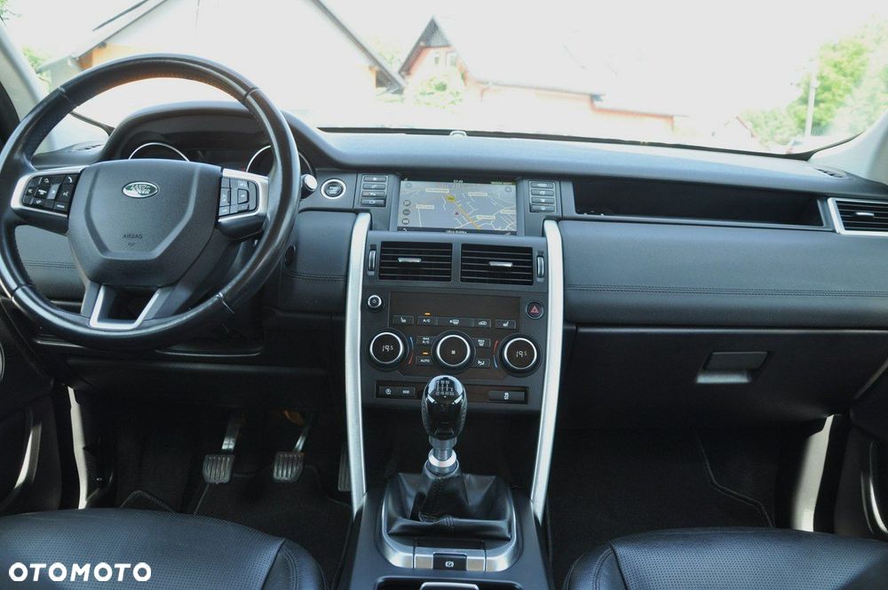 Land Rover Discovery Sport 2.0 eD4 HSE Luxury - 16