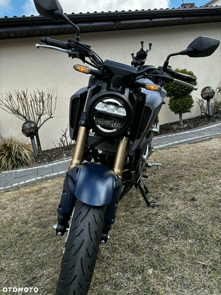 Honda CB - 10