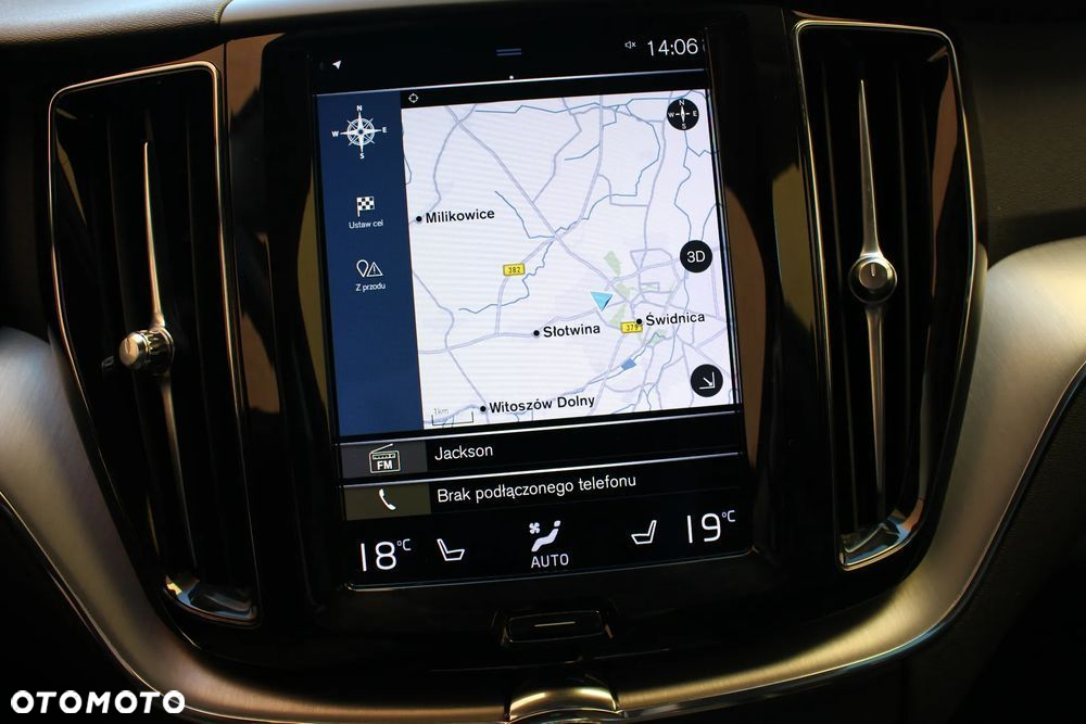 Volvo XC 60 B4 D Geartronic Momentum Pro - 39