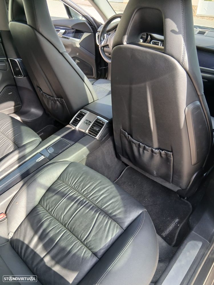 Porsche Panamera S Hybrid J19 - 11