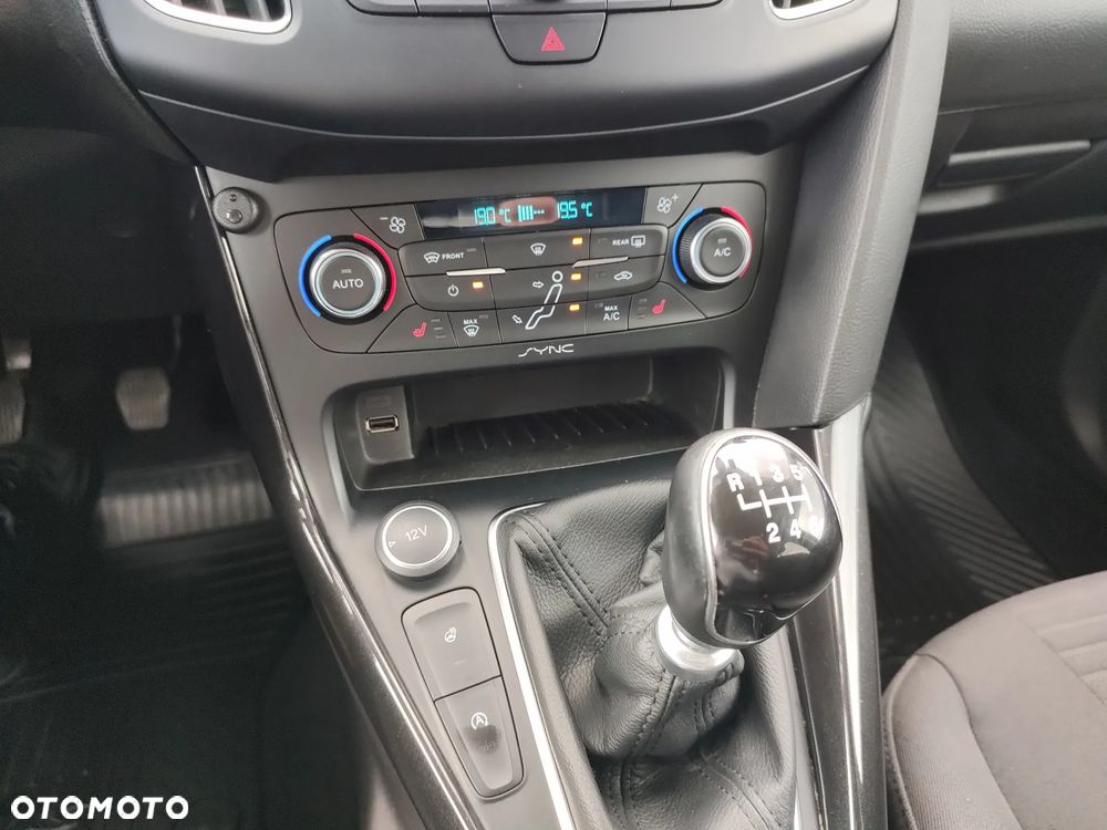 Ford Focus 1.5 EcoBoost Titanium ASS - 28