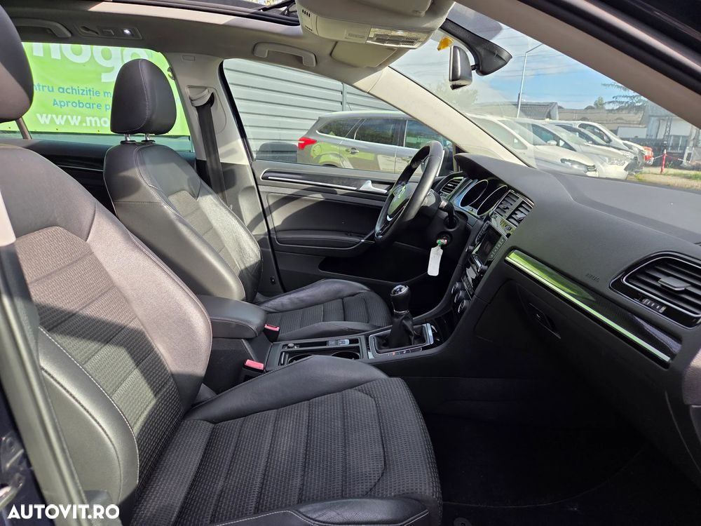Volkswagen Golf 1.6 TDI DPF Exclusive - 5