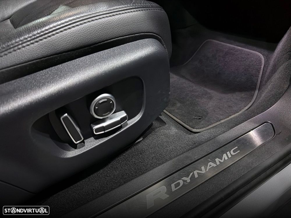 Land Rover Range Rover Evoque P300e R-Dynamic HSE - 40
