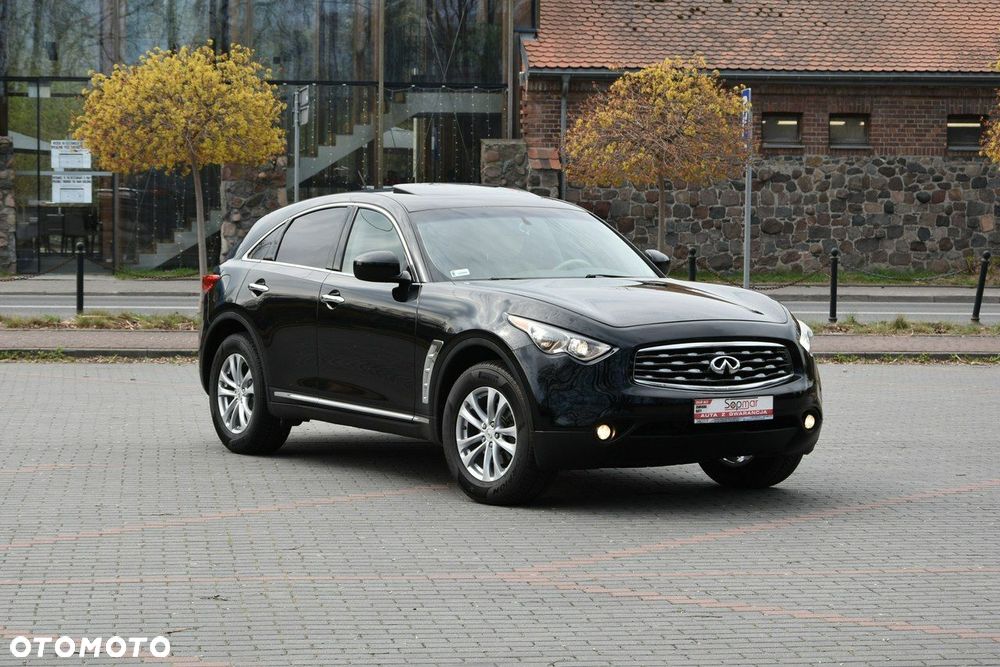 Infiniti FX - 9