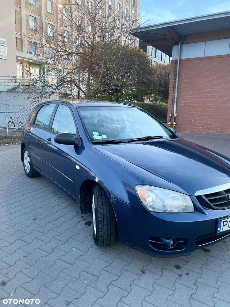 Kia Cerato 1.6 LX - 10