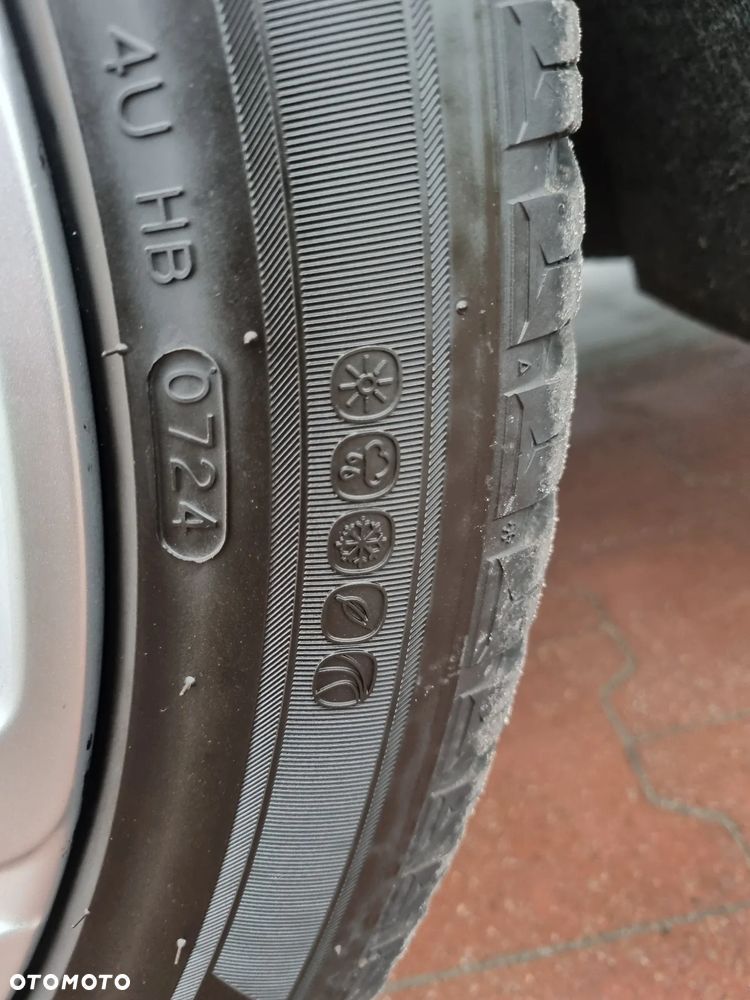 Renault Scenic ENERGY TCe 115 EXPERIENCE - 28