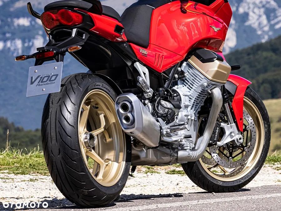 Moto Guzzi V100 Mandello - 4