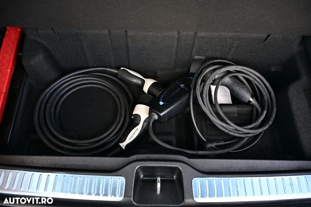 Mercedes-Benz GLC ver-220-d-4matic-9g--tronic-amg-line-advanced - 26