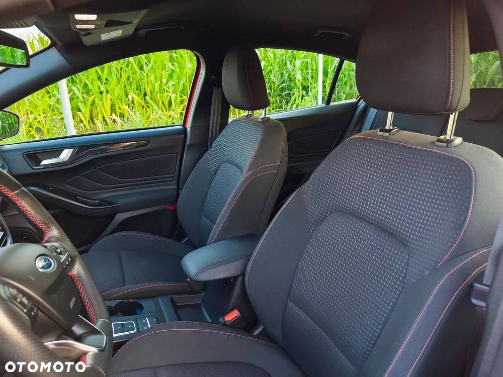 Ford Focus 1.0 EcoBoost ST-Line ASS PowerShift - 30