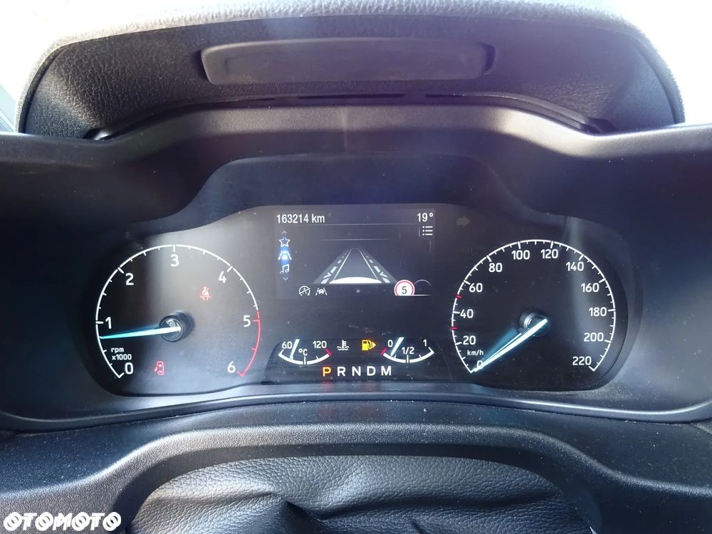 Ford Tourneo Connect 1.5TDCi Start-Stop Titanium - 32