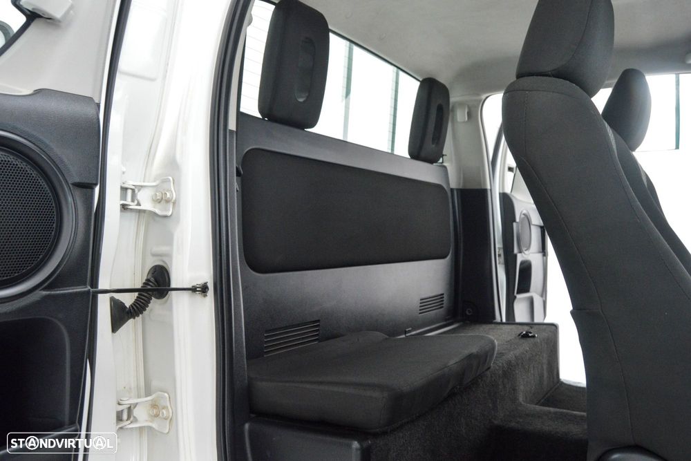 Toyota Hilux 2.4 D-4D 4X2 Cabine Extra 3L - 48