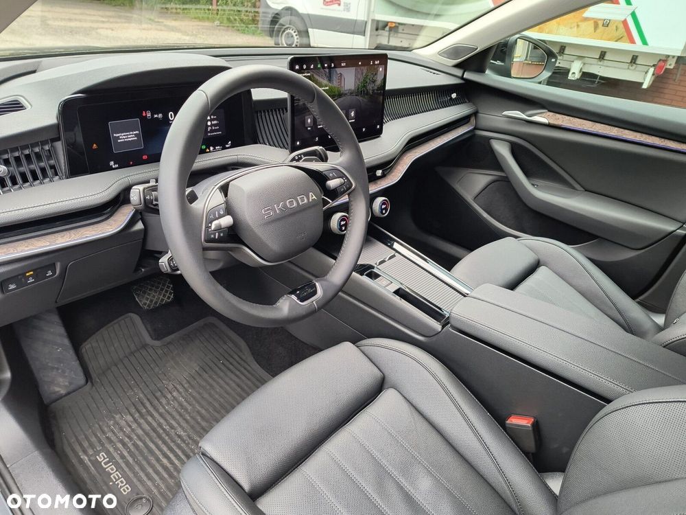 Skoda Superb 2.0 TSI L&K DSG - 10
