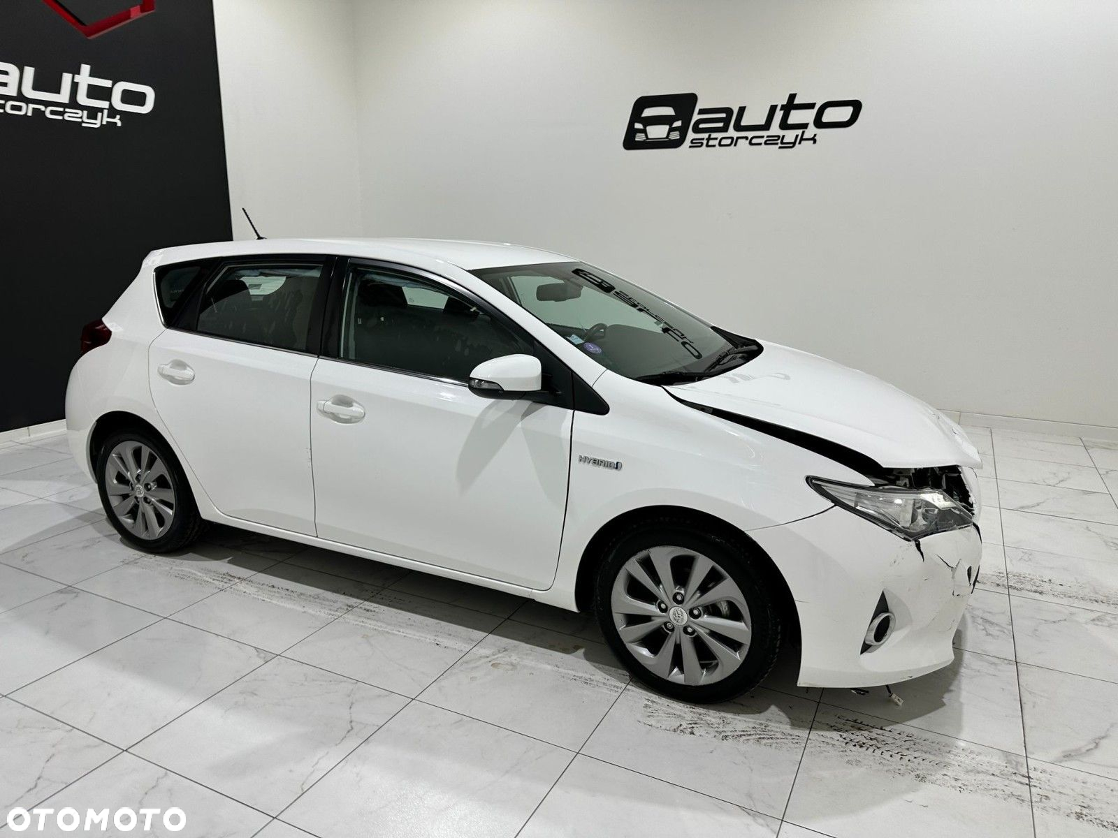 Toyota Auris - 16
