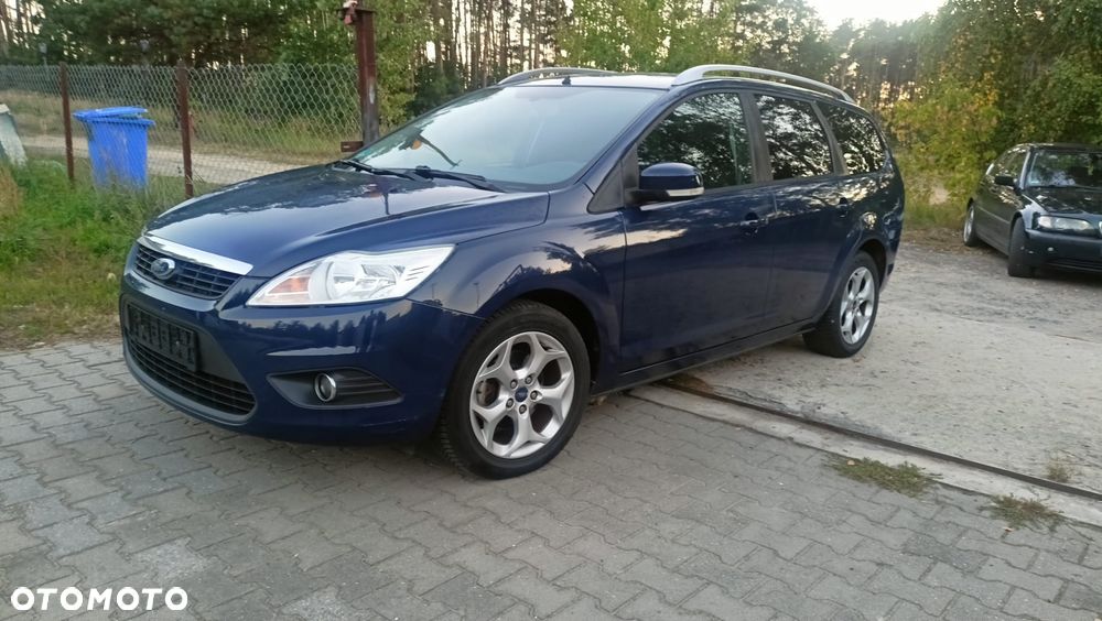 Ford Focus 1.6 Trend + - 18