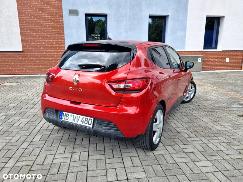 Renault Clio 1.2 16V 75 TomTom Edition - 8