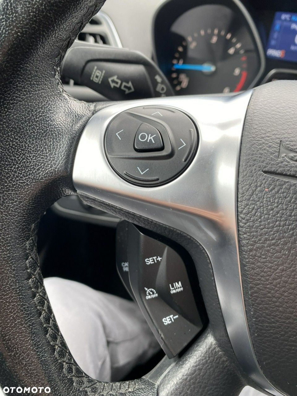 Ford Kuga - 17