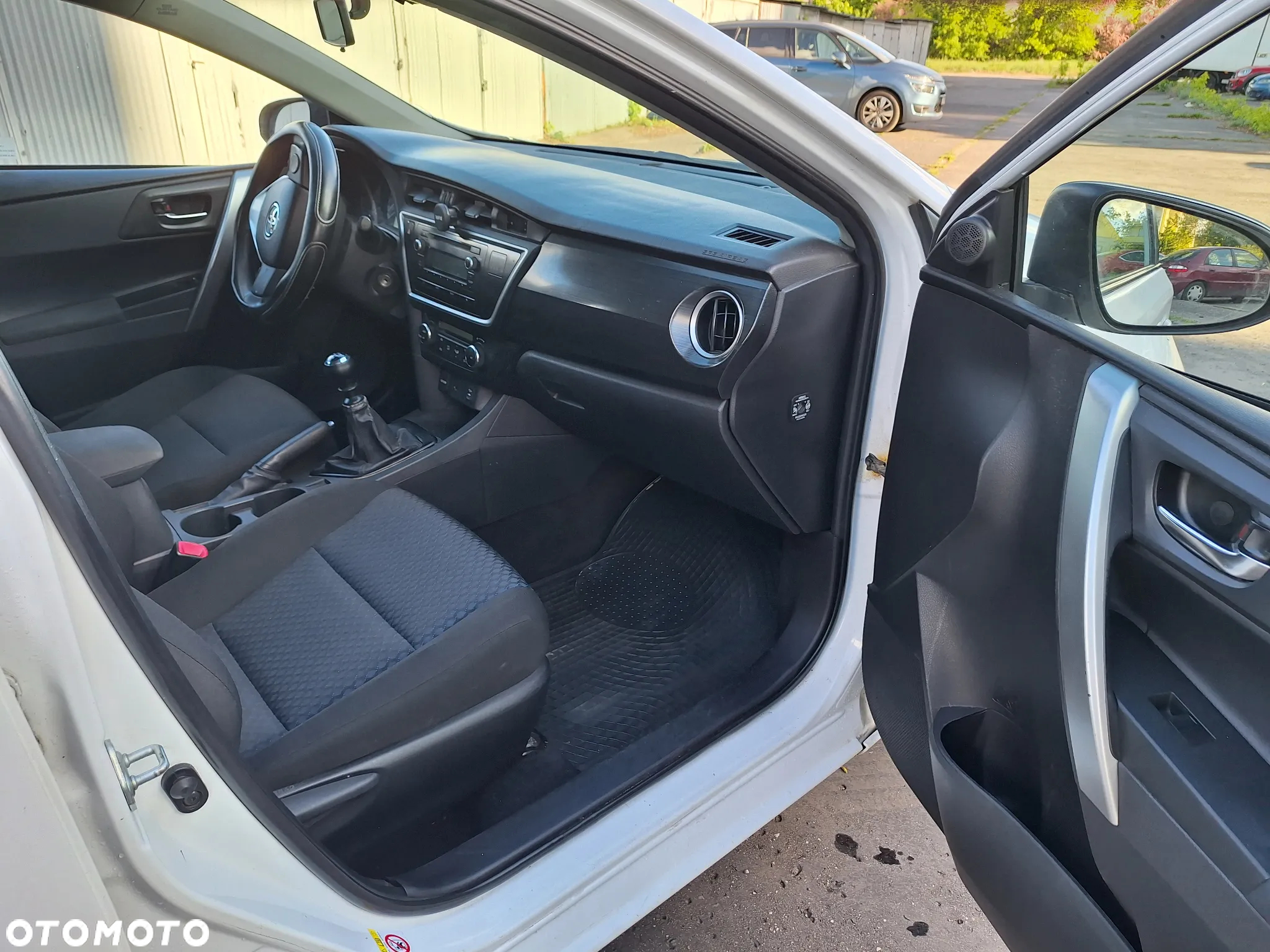 Toyota Auris 1.6 Dynamic - 5