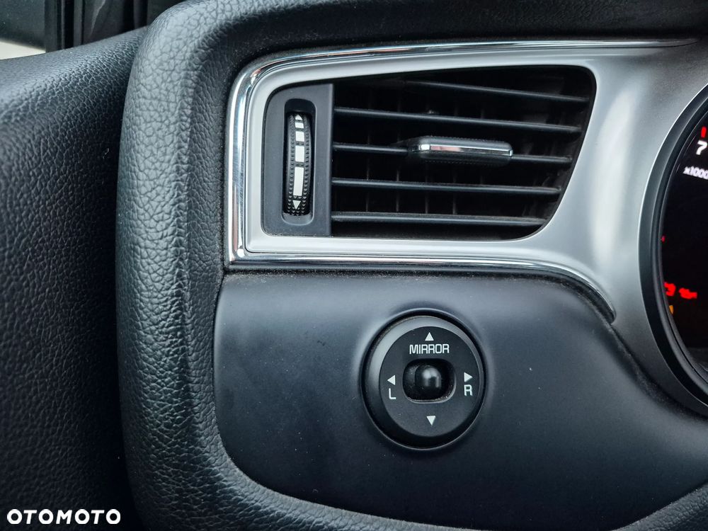 Kia Ceed 1.6 GDI Smart Plus DCT - 26