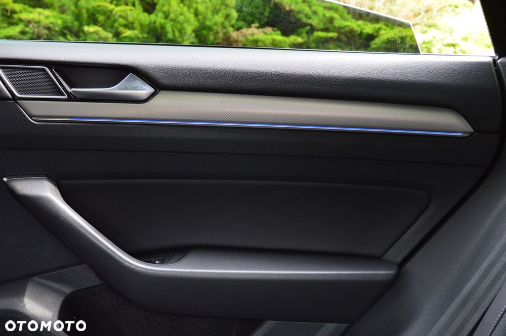Volkswagen Arteon 2.0 TSI DSG R-Line - 30