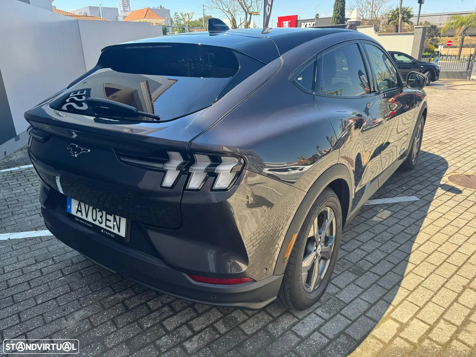 Ford Mustang Mach-E Premium - 11