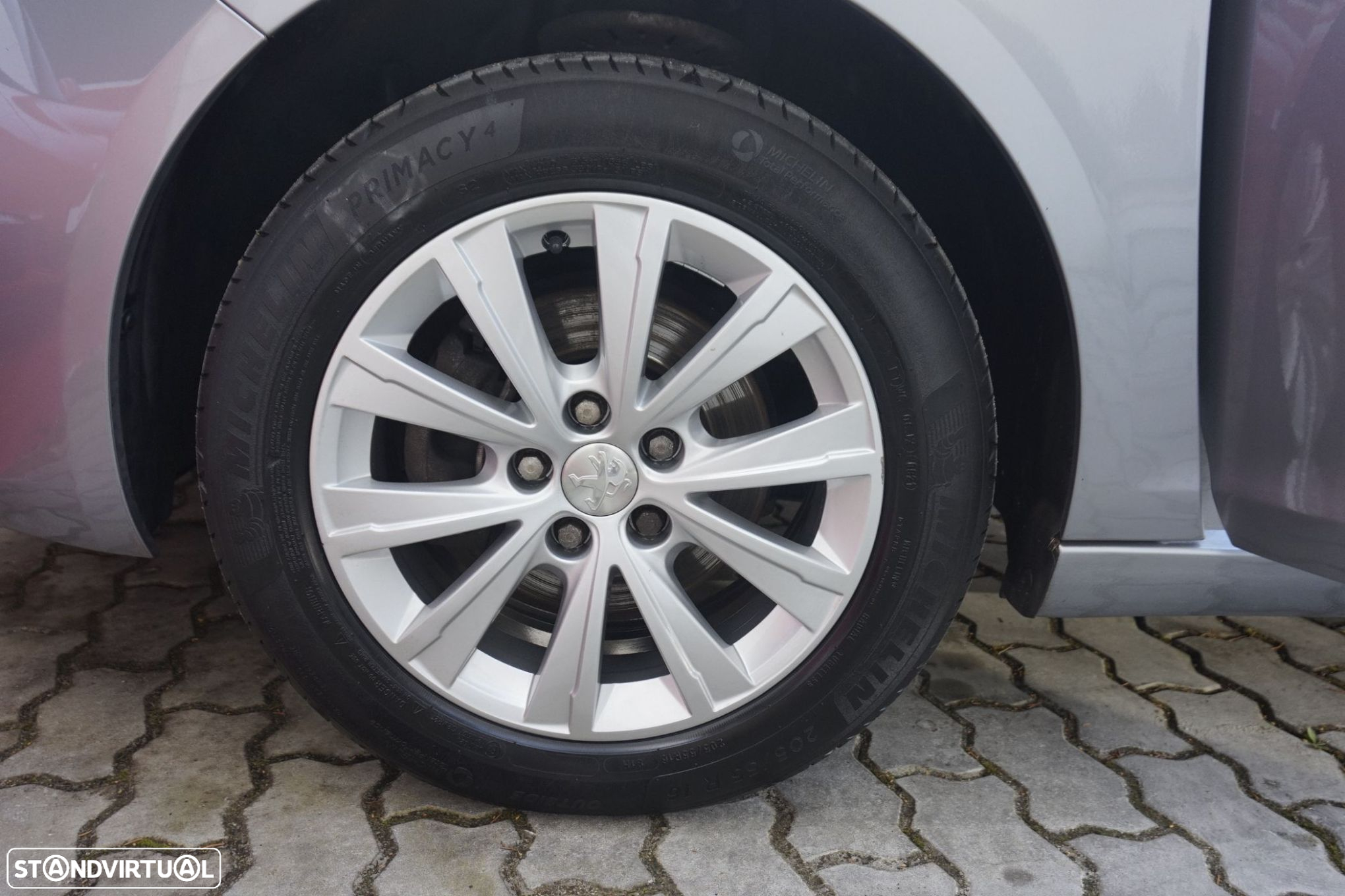 Peugeot 308 SW 1.5 BlueHDi Style - 25