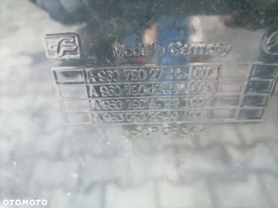 Spoilery zakabinowe komplet owiewki Actros MP4 2.3 - 7