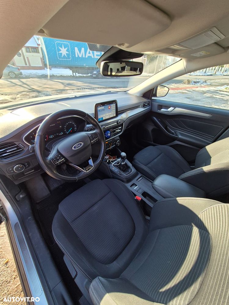 Ford Focus 1.0 EcoBoost Trend Edition - 8