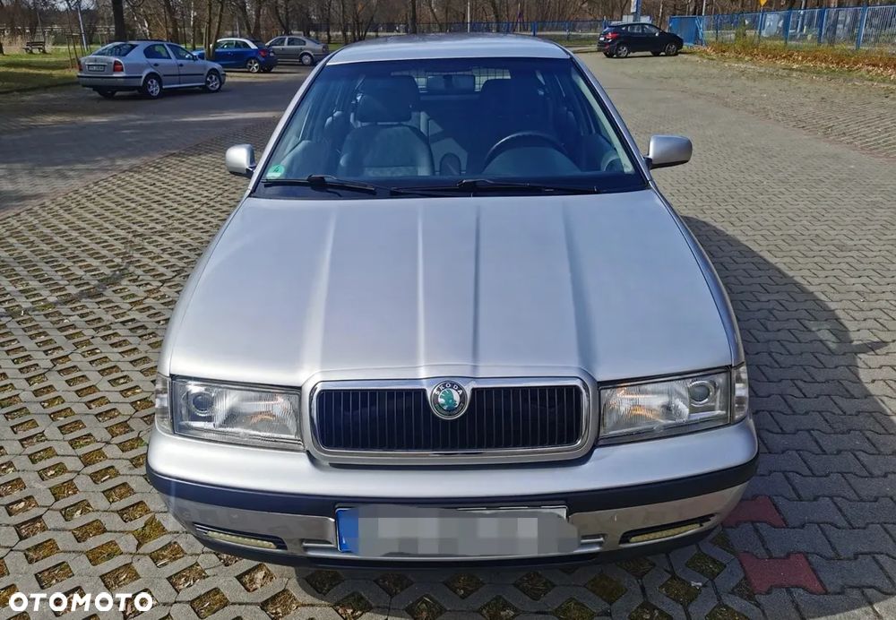 Skoda Octavia 1.8 T Combi Advance - 6