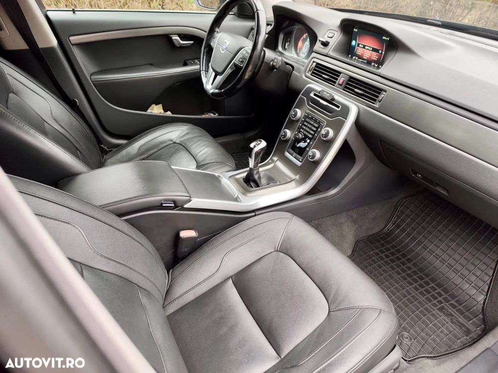 Volvo V70 - 11