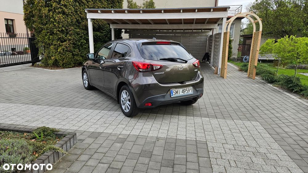 Mazda 2 - 3