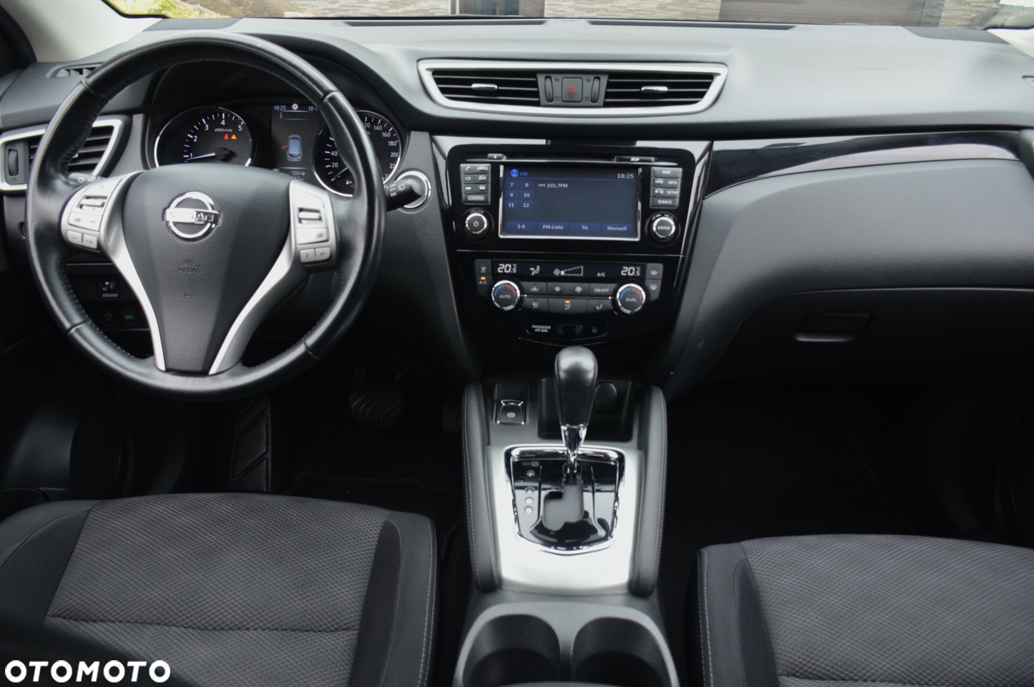 Nissan Qashqai 1.2 DIG-T Tekna Xtronic - 19