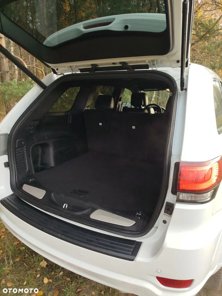 Jeep Grand Cherokee - 10