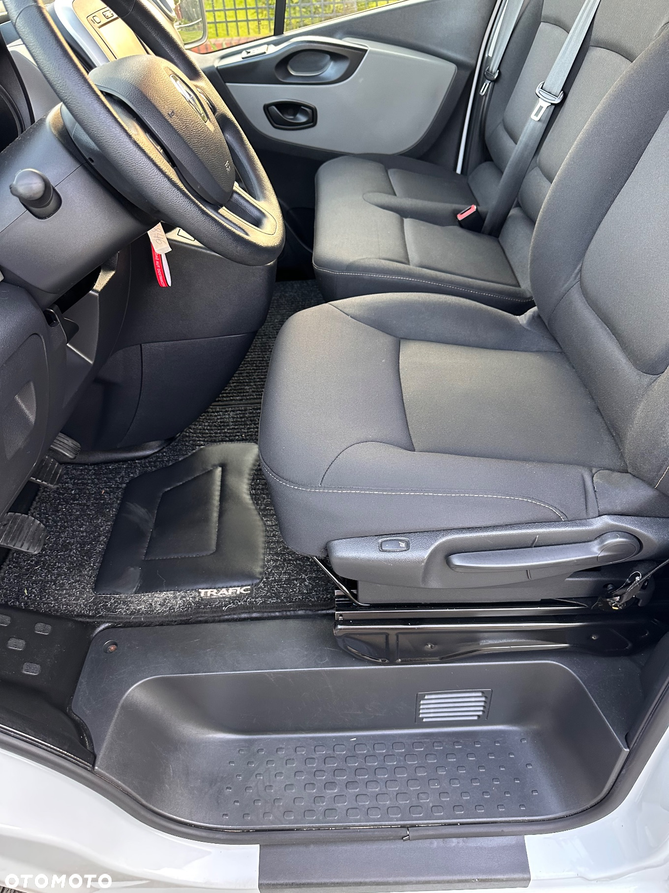 Renault Trafic - 14
