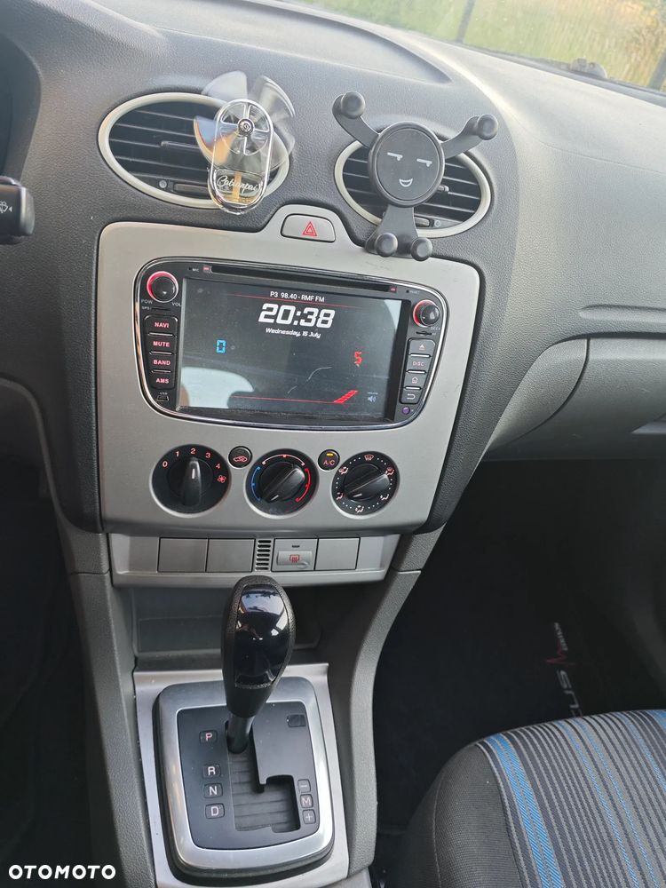 Ford Focus 1.6 Trend - 6