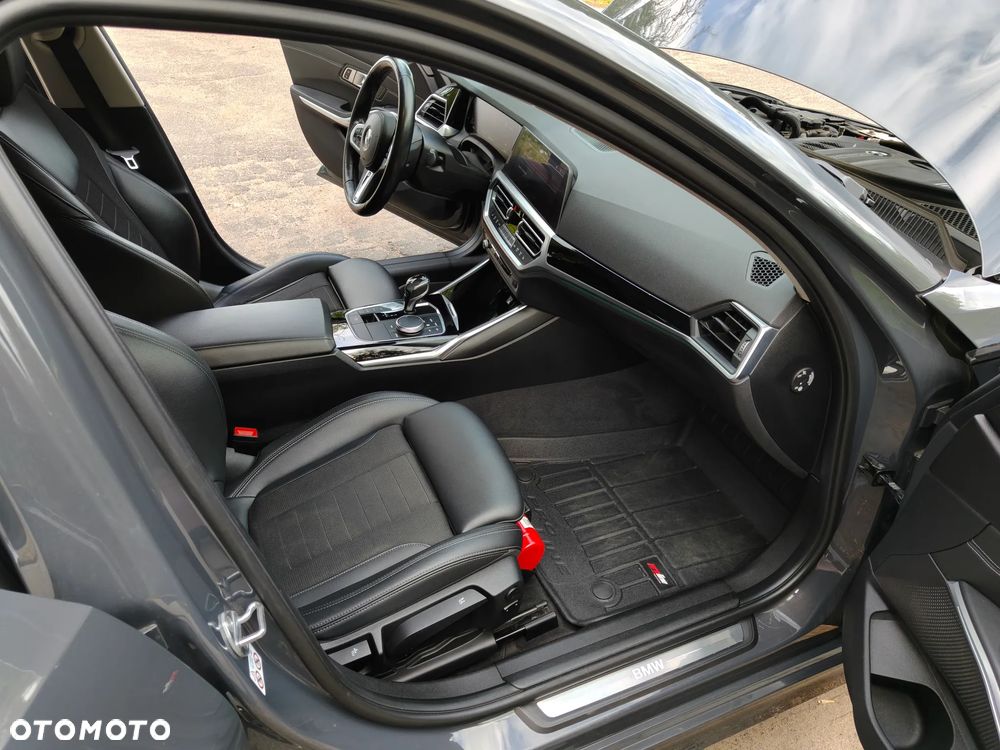 BMW Seria 3 320d xDrive - 24