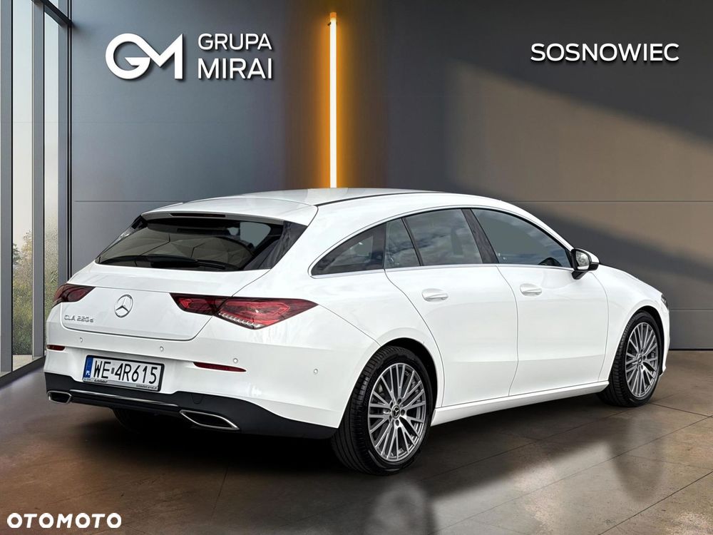 Mercedes-Benz CLA 220 d 8G-DCT - 5
