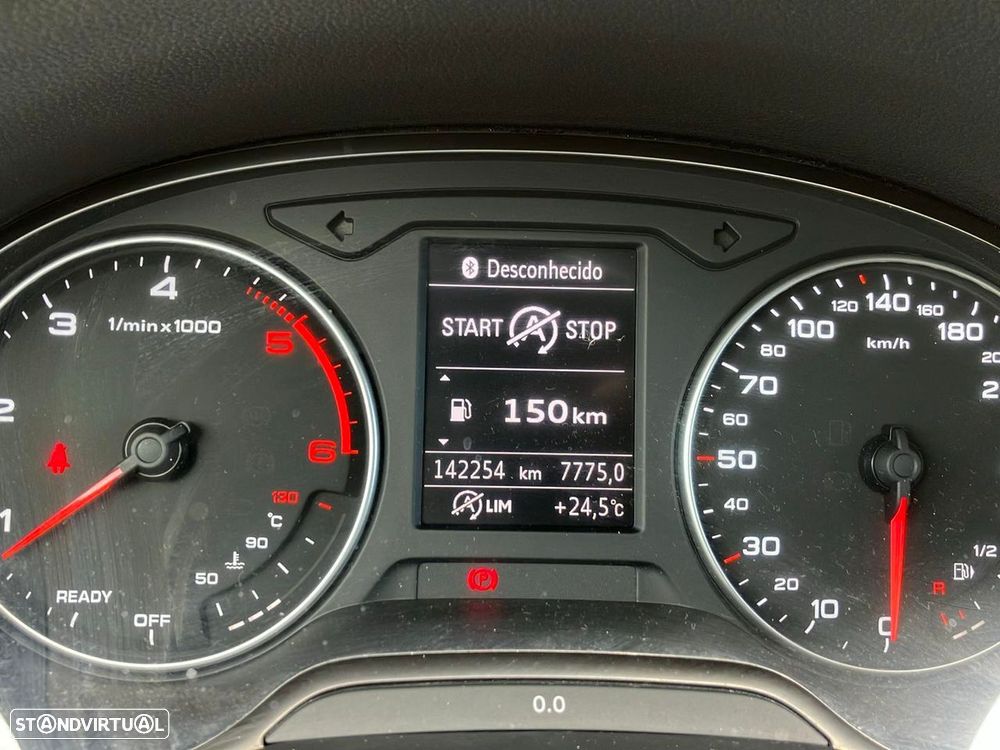 Audi Q2 30 TDI - 11