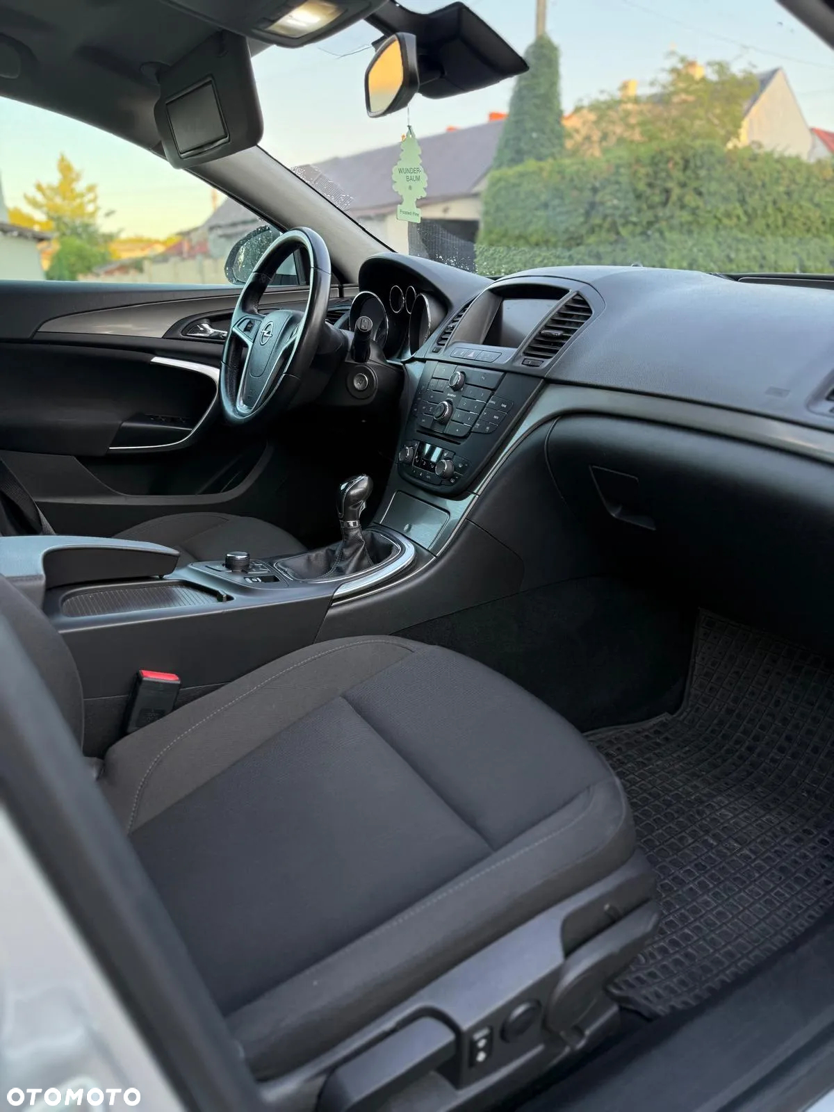 Opel Insignia - 10