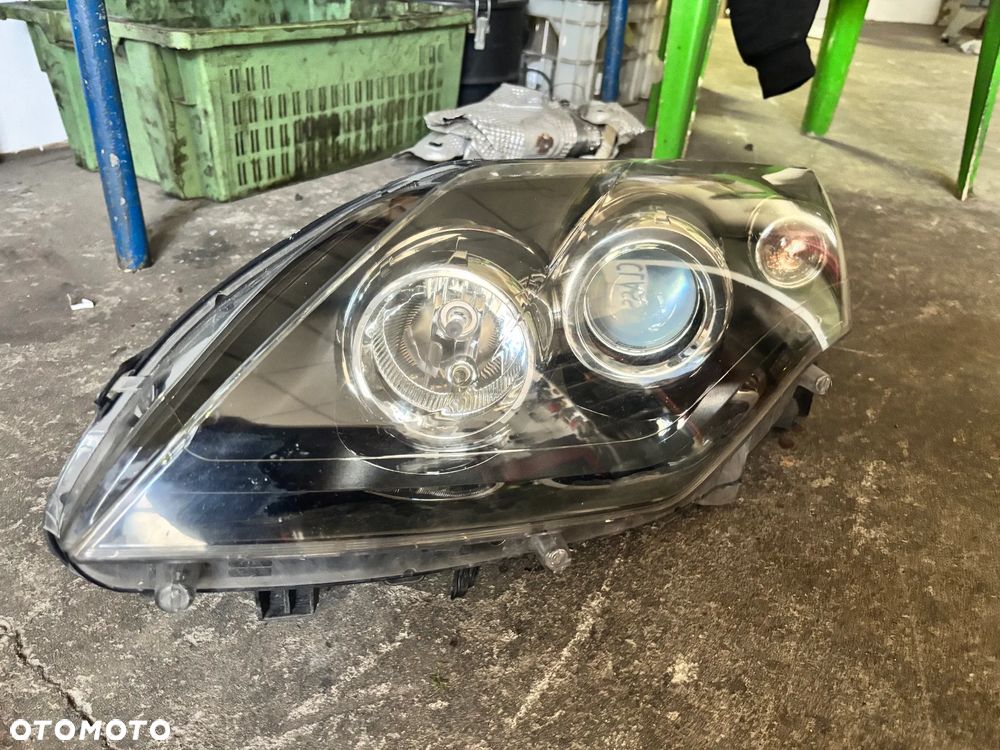 Lampy przednie Renault Laguna III - 4