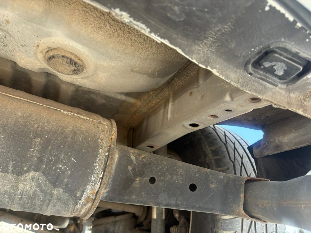 Toyota RAV4 2.0 VVT-i 4x4 - 13