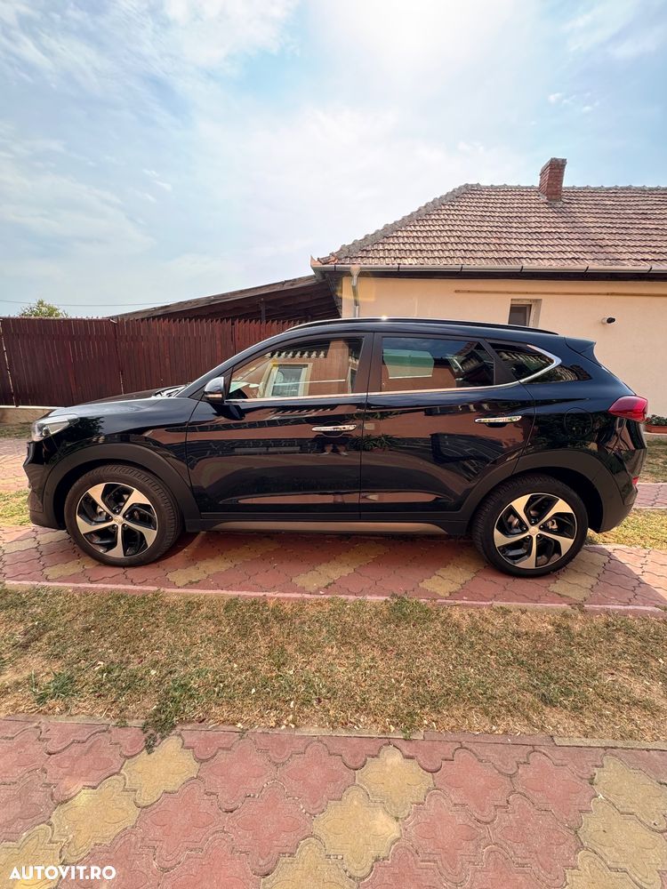 Hyundai Tucson - 8