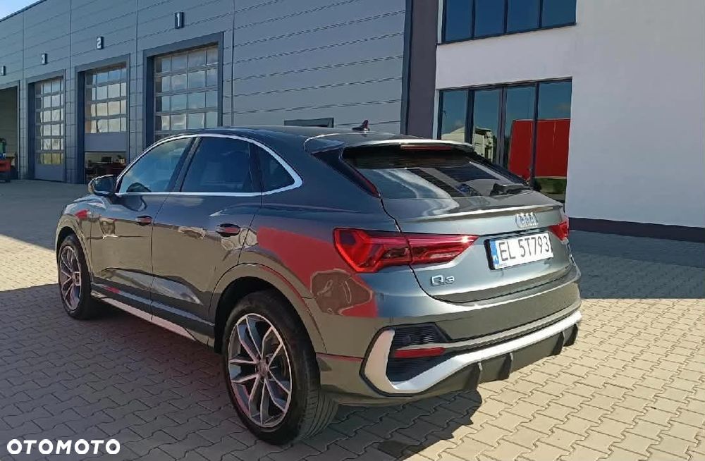 Audi Q3 Sportback - 12