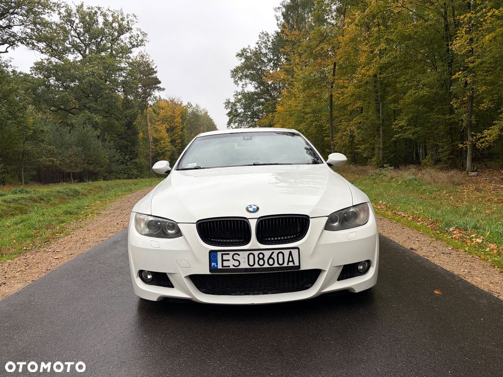 BMW E92 320I 2008 photo 2